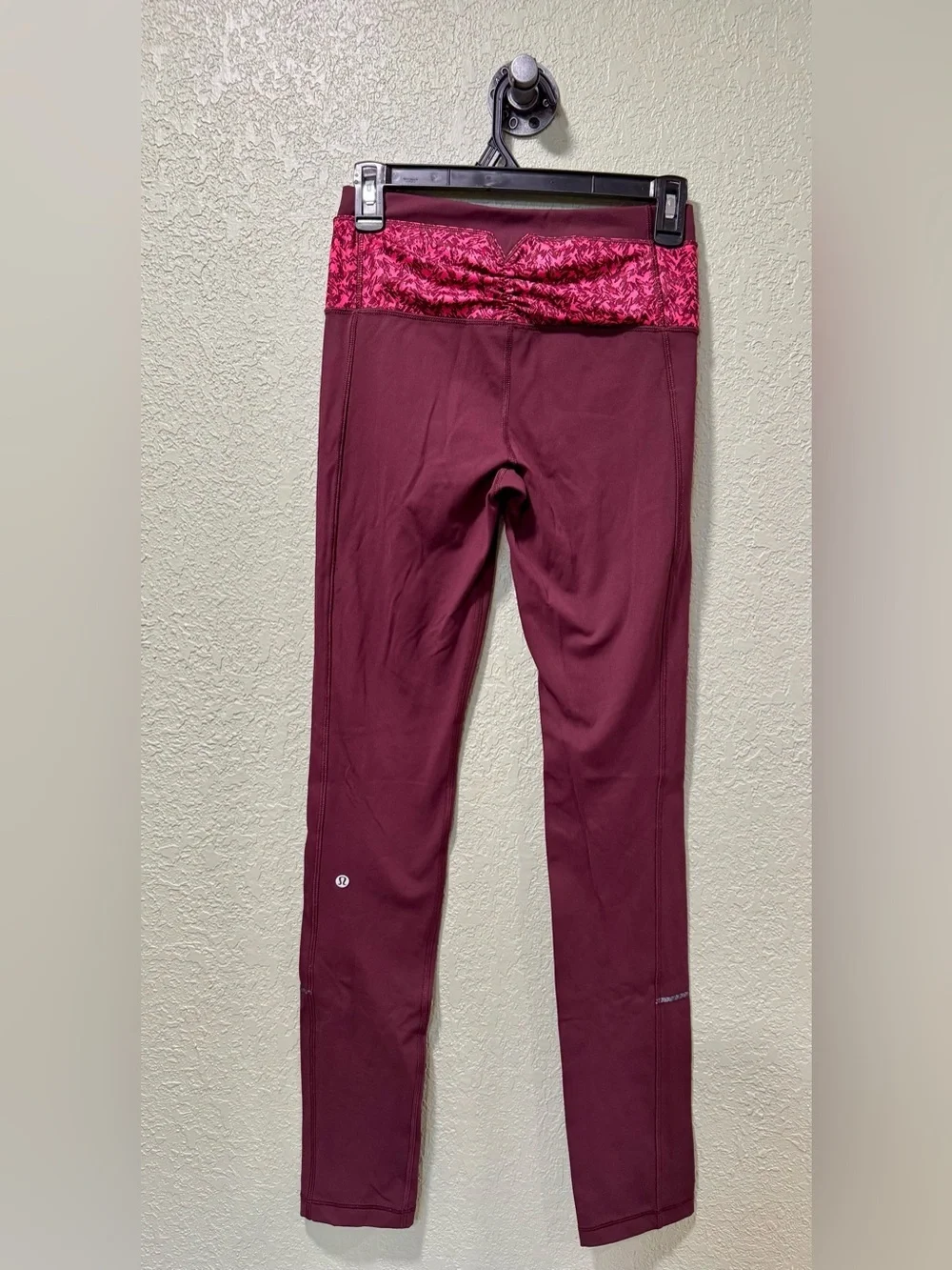 lululemon Maroon Leggings Size 4